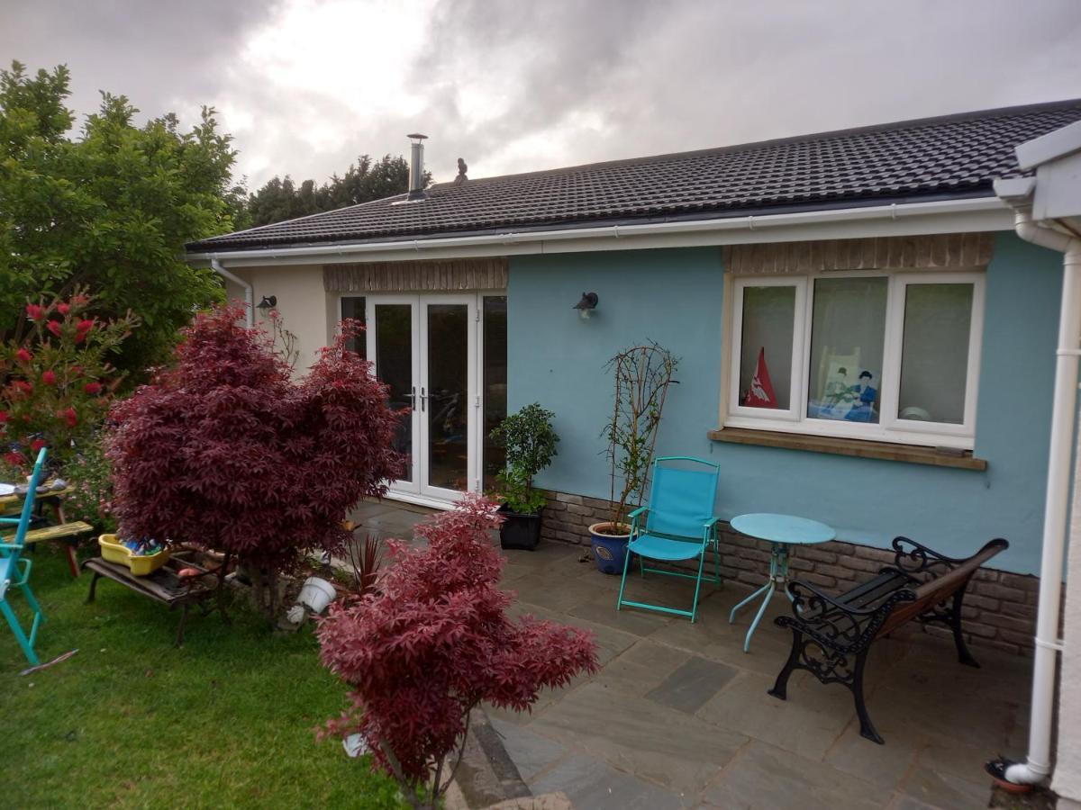 No 9 Manor Way Apartamento Carmarthen Exterior foto